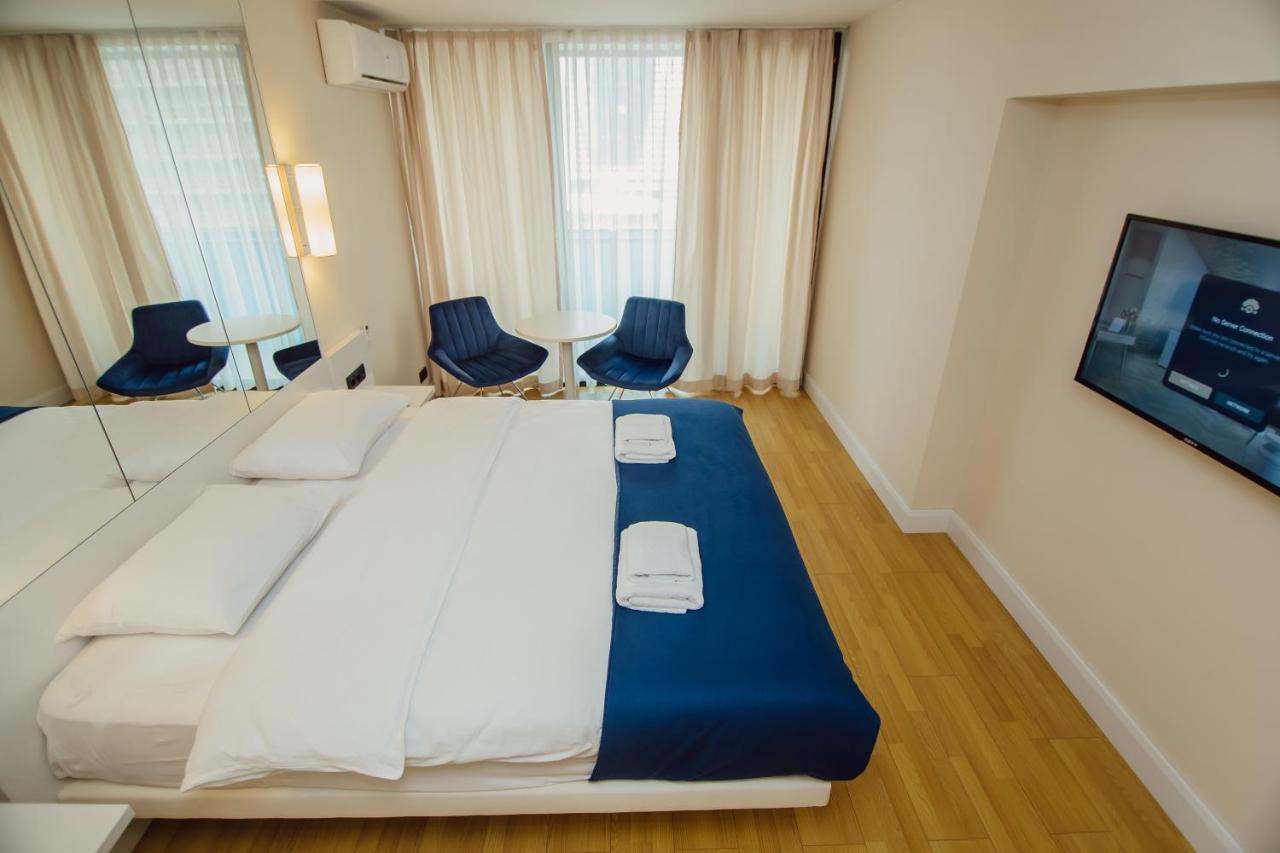 Premium Aparthotel With Sea View Батуми Экстерьер фото