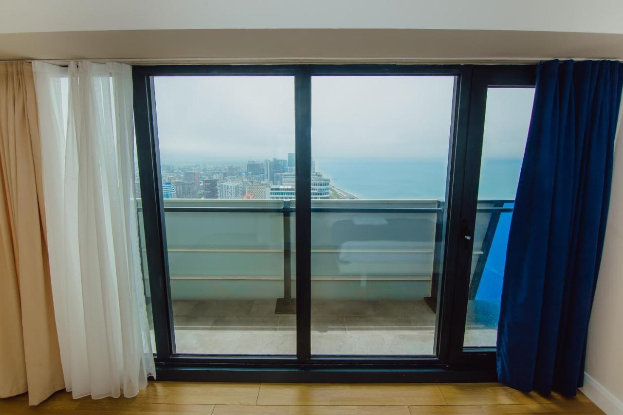 Premium Aparthotel With Sea View Батуми Экстерьер фото