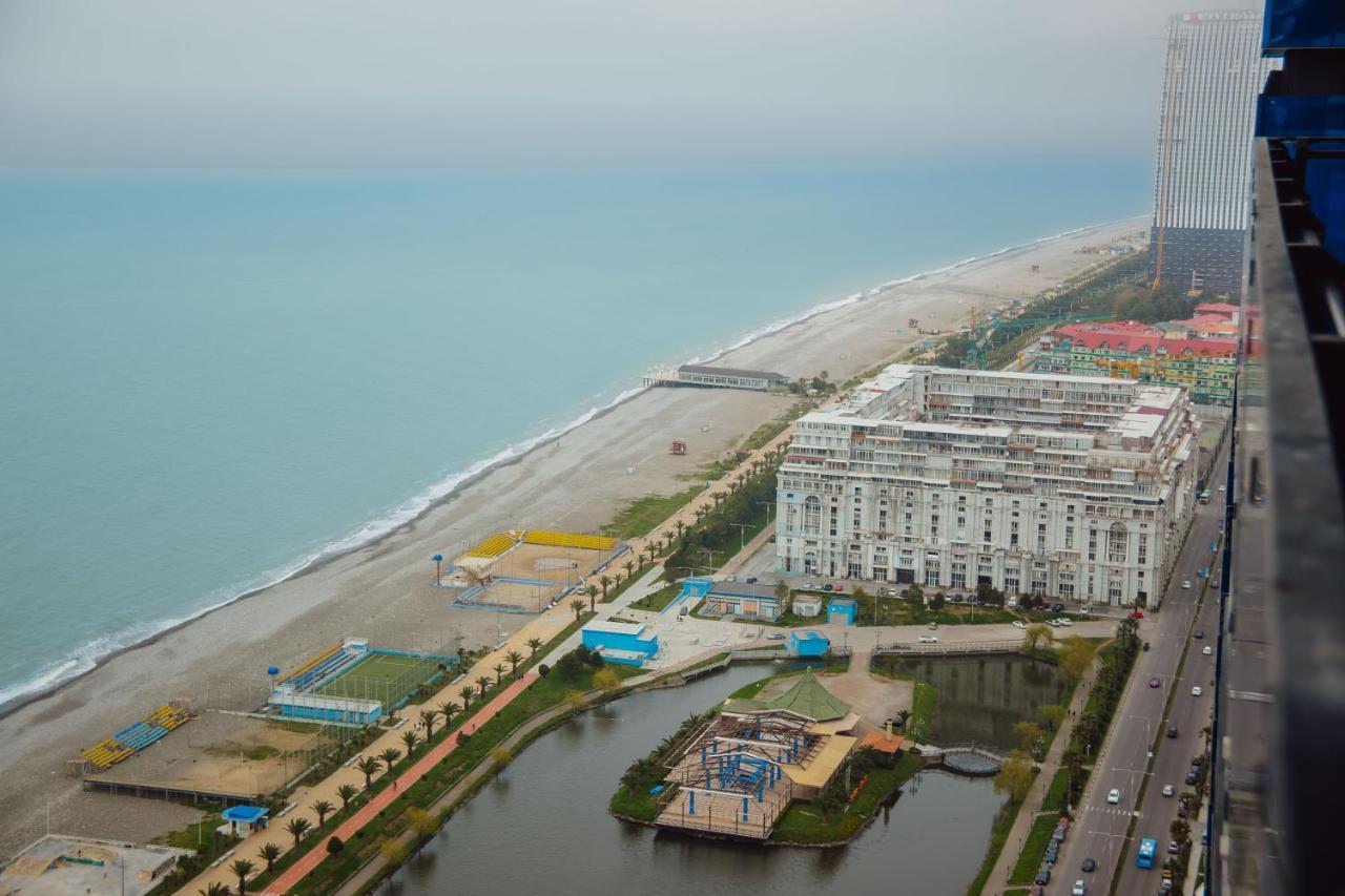 Premium Aparthotel With Sea View Батуми Экстерьер фото